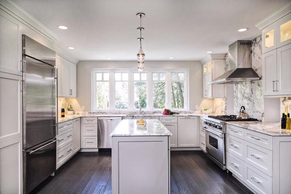 Ferrarini & CO. Kitchens & Interiors