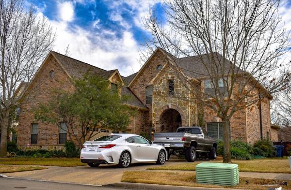 Collins Roofing and Restoration