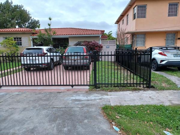 E. Gomez Construction