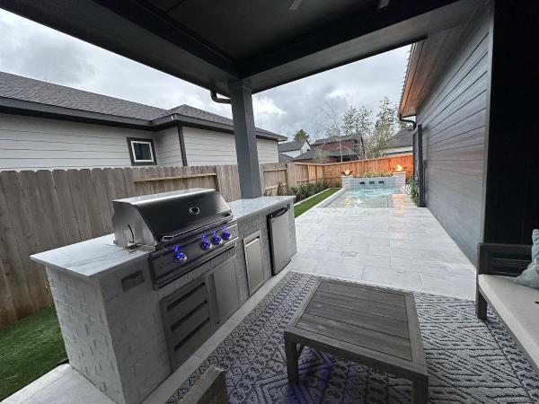 Innovative Pools and Landscaping