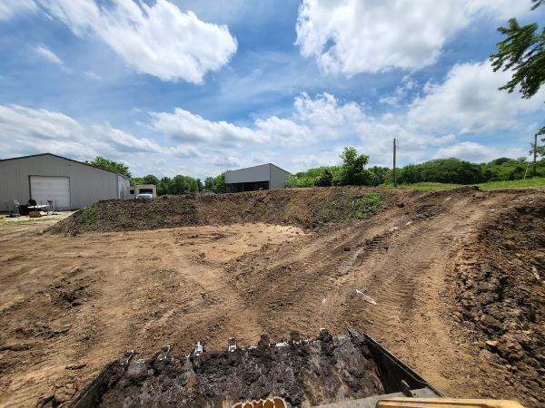 Kelly's Excavating and Dirt Work LLC