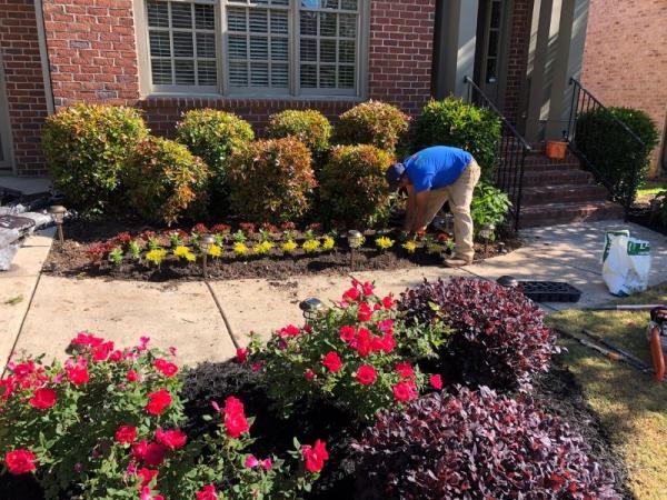 Garden's Edge Landscaping