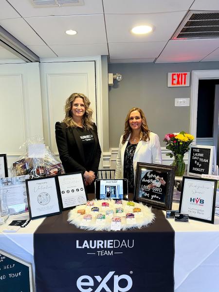 Laurie Dau Team
