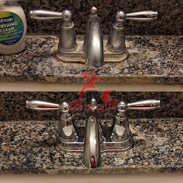 Maxi Clean LLC