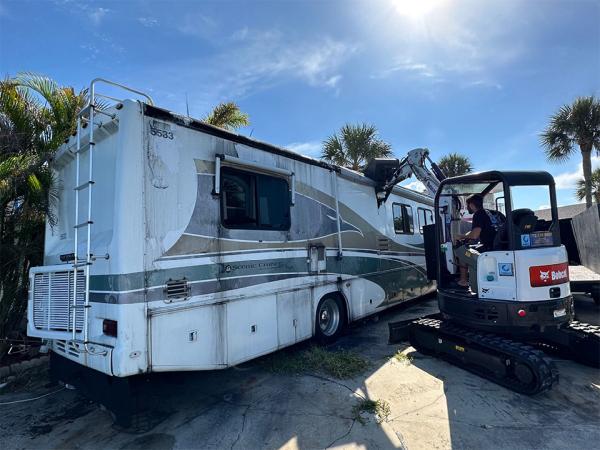 AAA Rousse Junk Removal