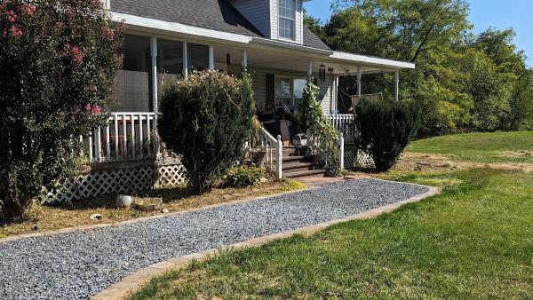 Kingscapes LLC