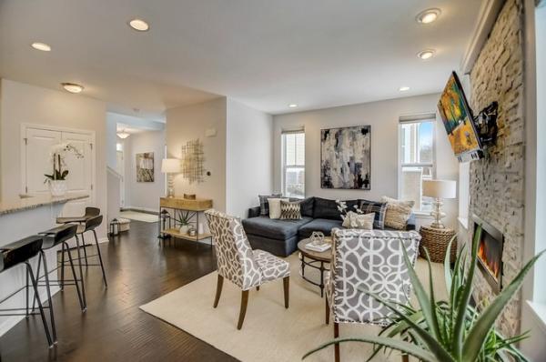 Phoenix Rising Home Staging