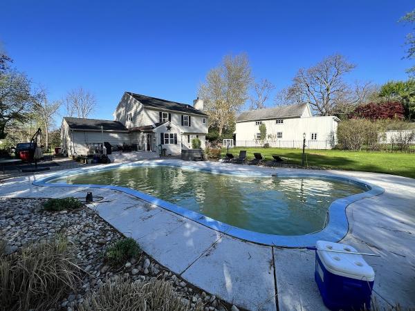 Just Jump In Pool Care