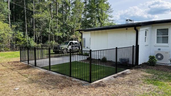 Solis Fencing INC