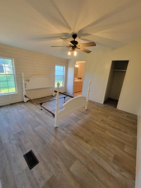 R G Flooring Inc