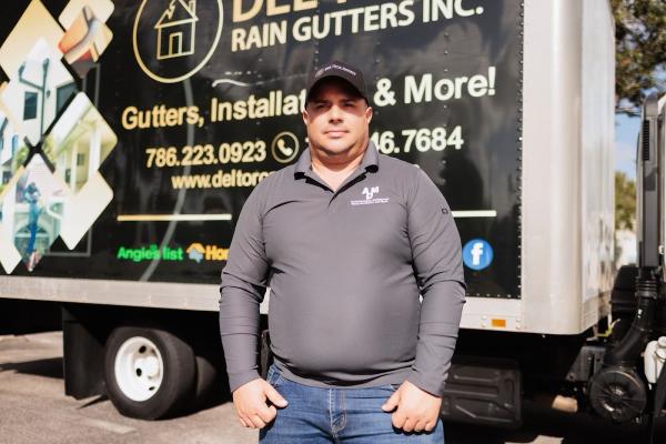 Del Toro Rain Gutters Inc