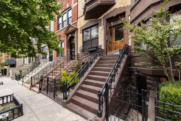 Montfort Real Estate