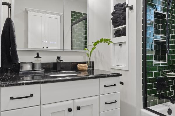 Dreammaker Bath & Kitchen