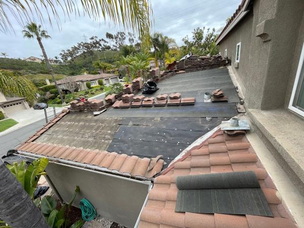 RT Roofing Specialist