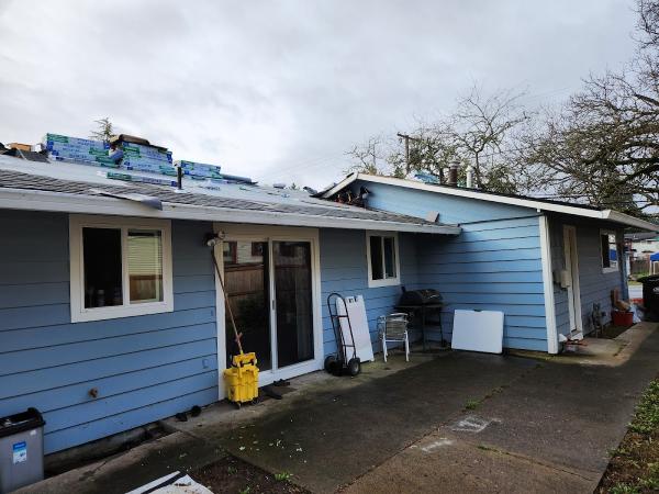 Giron Roofing