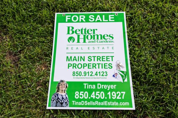 Tina Dreyer Realtor Better Homes and Gardens Real Estate / MSP