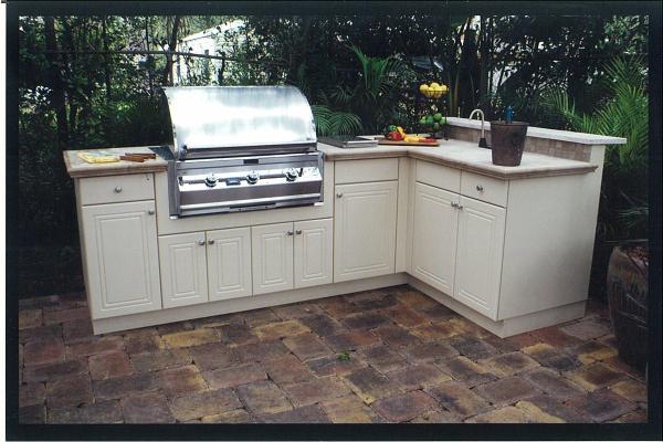 Lanai Kitchens LLC