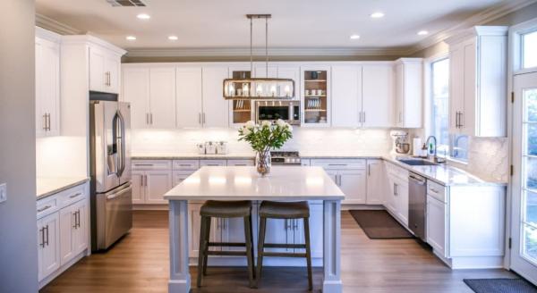 Glisten Up Cleaning Services