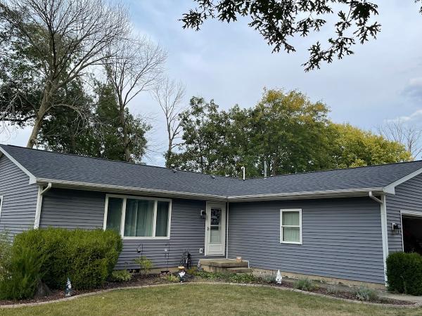 White Roofing Service