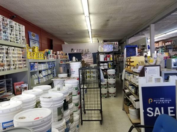 Carroll's Paint & Flooring