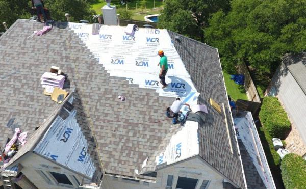 Lari Express Roofing