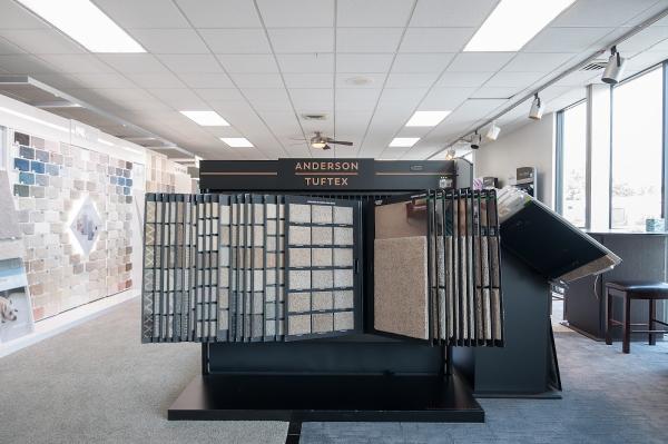 McCullough's Flooring & Outlet Center