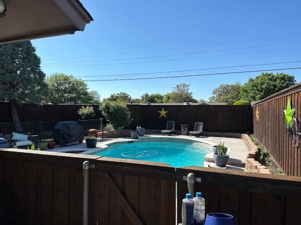 Texas Fence Staining and Repair