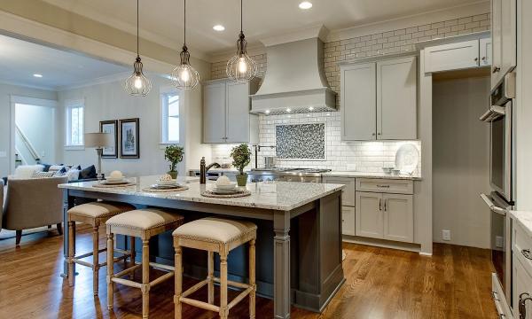 Huey Brown Kitchens