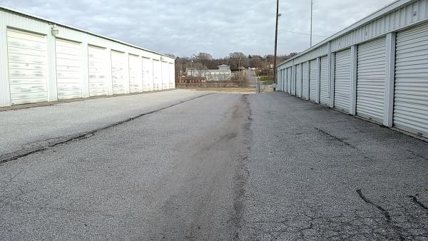 Avery Storage