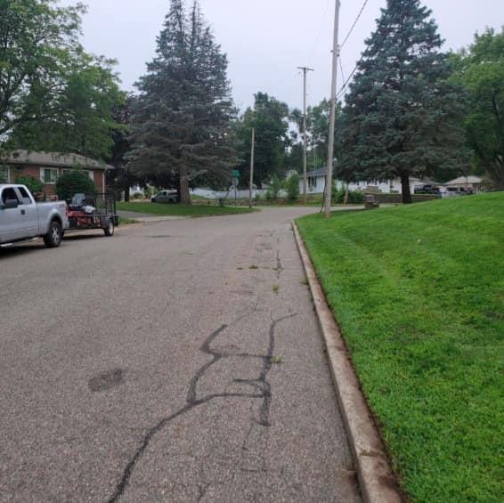 Rough CUT Lawn Care L.l.c