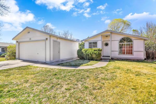 Coldwell Banker Distinctive Properties