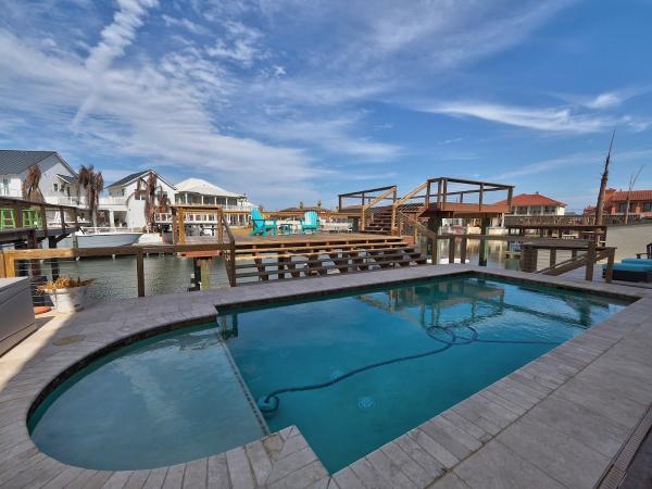 Wade In the Water Pool & Spa Services LLC