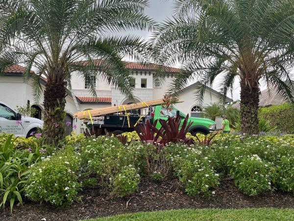 Florida Roofing and Gutters