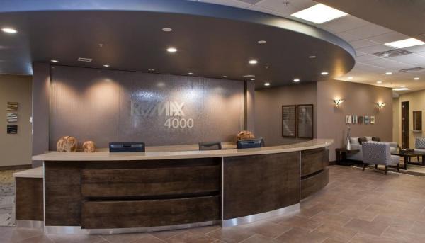 Re/Max 4000