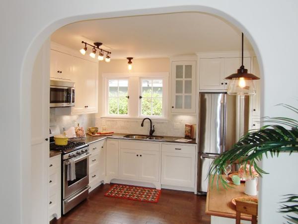 Norman Naylor's Kitchen & Cabinet Design Center