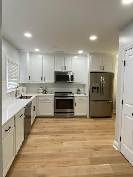 Kitchen Cabinet Pros