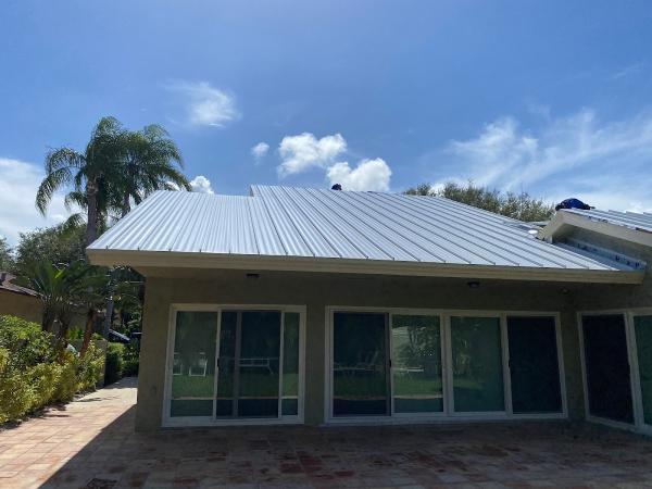 Hurricane Roofing Solutions Corp