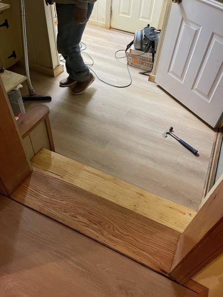 D&T Hardwood Floor