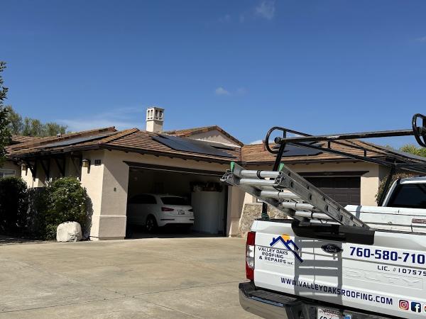 Valley Oaks Roofing & Repairs Inc