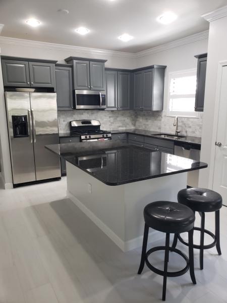 Floors & More