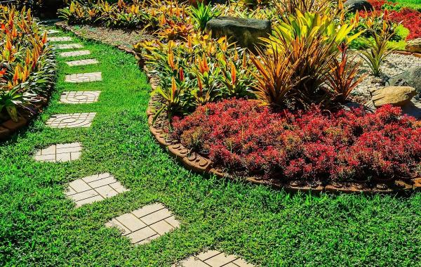 Kd's Lawn Care and Landscaping LLC