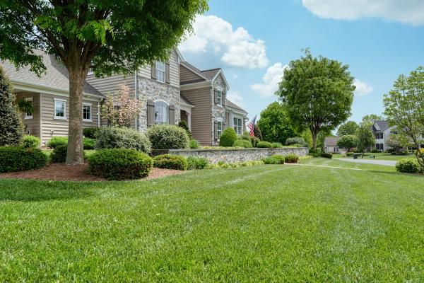 Tomlinson Bomberger Lawn Care & Landscape