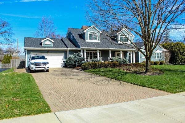 Acme Roofing and Siding