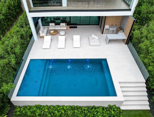 Connected Pools