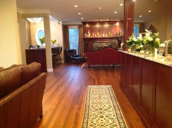 Dee McCarty Interior Designs