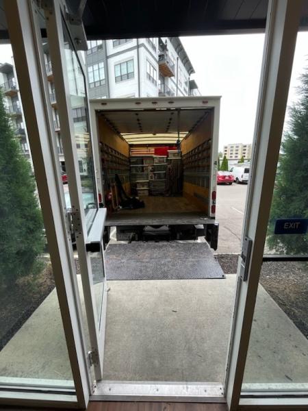 Movers & More