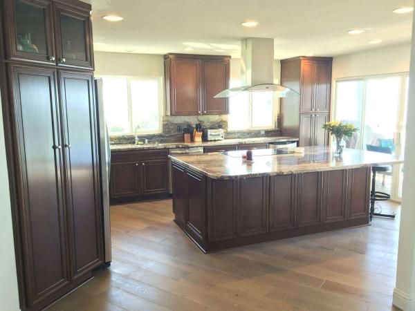 Delux Cabinetry Inc.