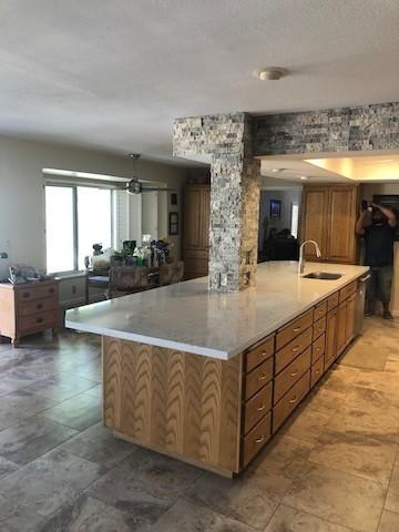 Arizona Quartz & Granite