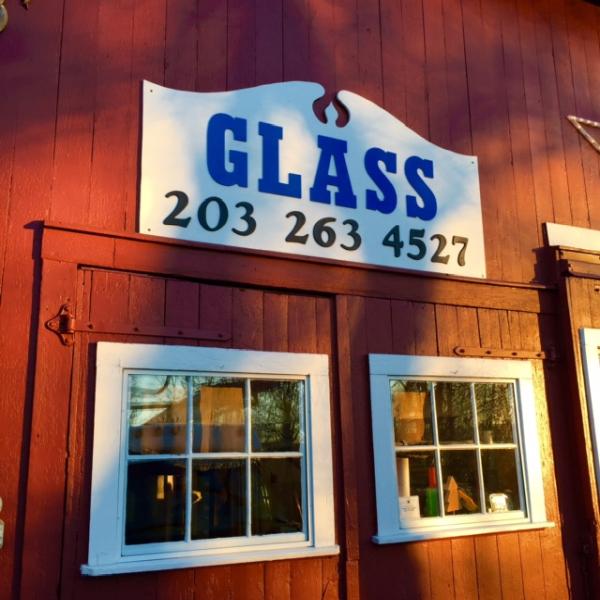 Town & Country Glass Shop Llc