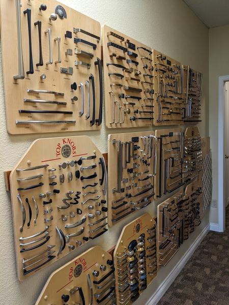 Cabinet Central